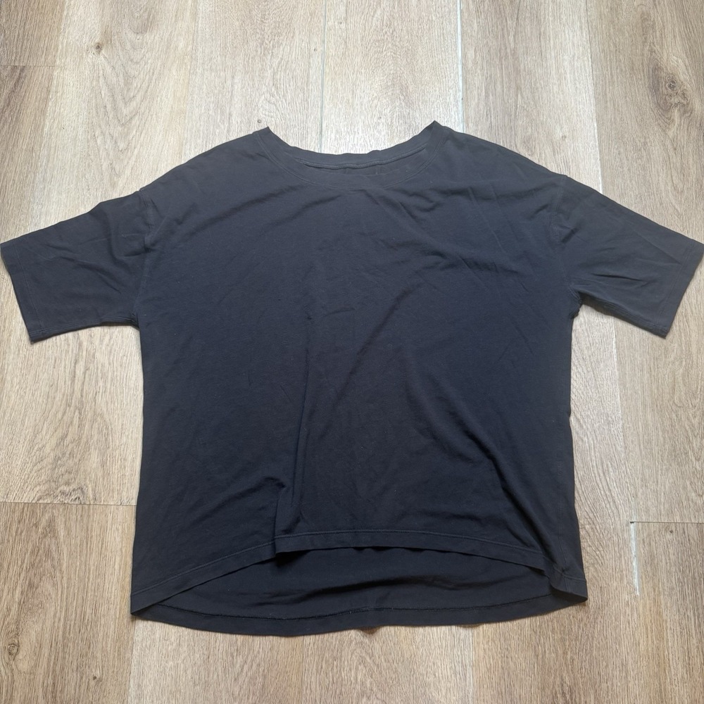 Lululemon Back In Action Short Sleeve Shirt Organic Cotton Womens Size 6 Black
